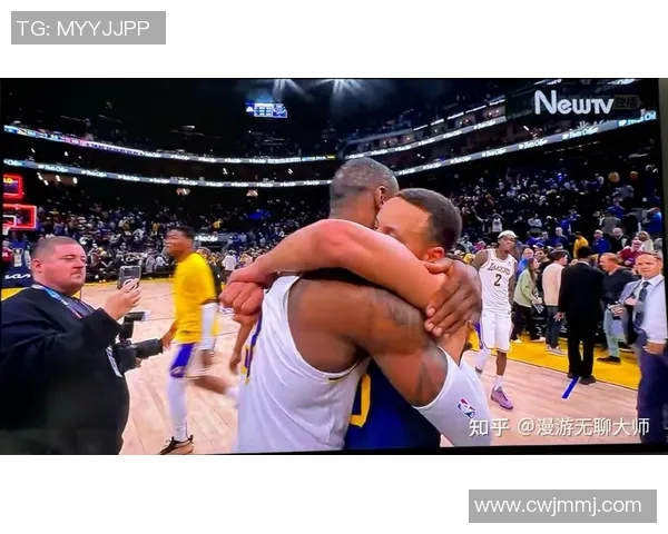湖人勇士激战正酣詹姆斯与库里巅峰对决引爆全场激情